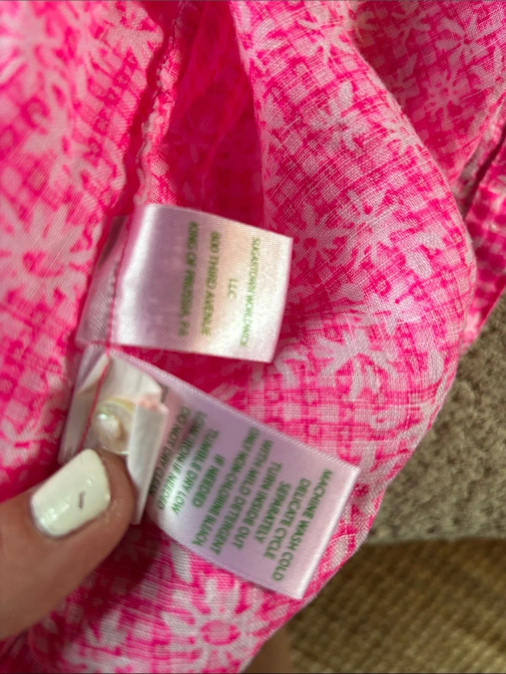 Lilly Pulitzer 100% linen Hot Pink & White Floral button up Top
